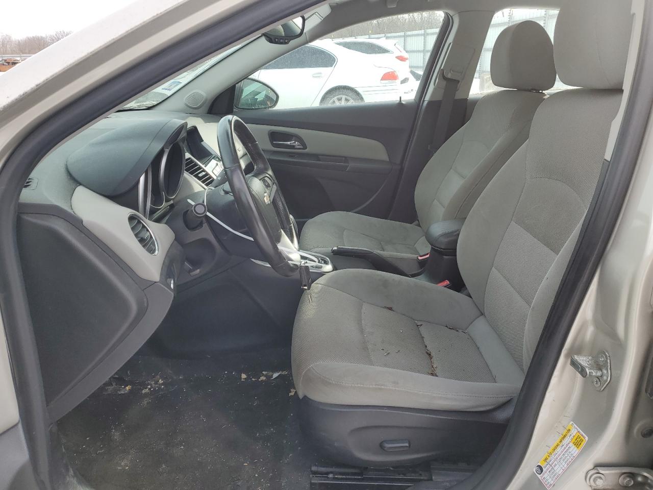 2014 Chevrolet Cruze - Image 7