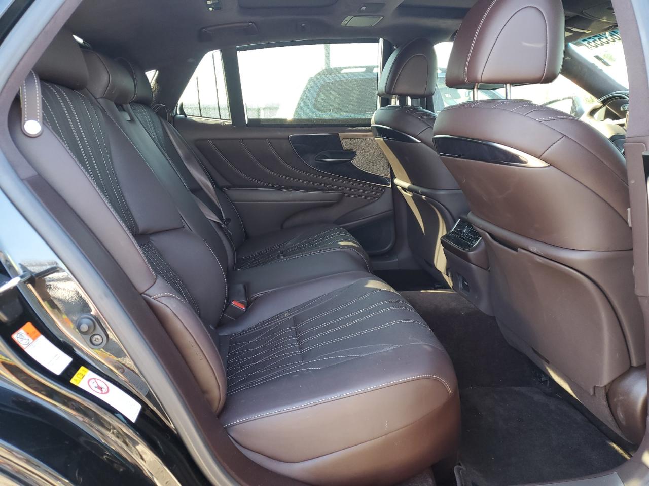 2018 Lexus LS - Image 10