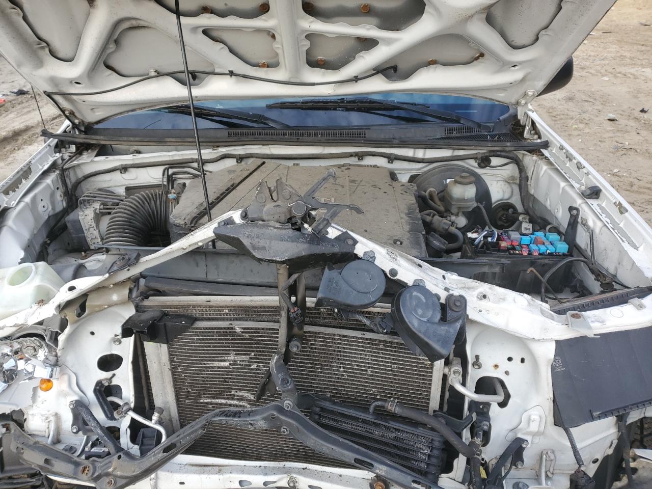 2011 Toyota Tacoma - Image 12