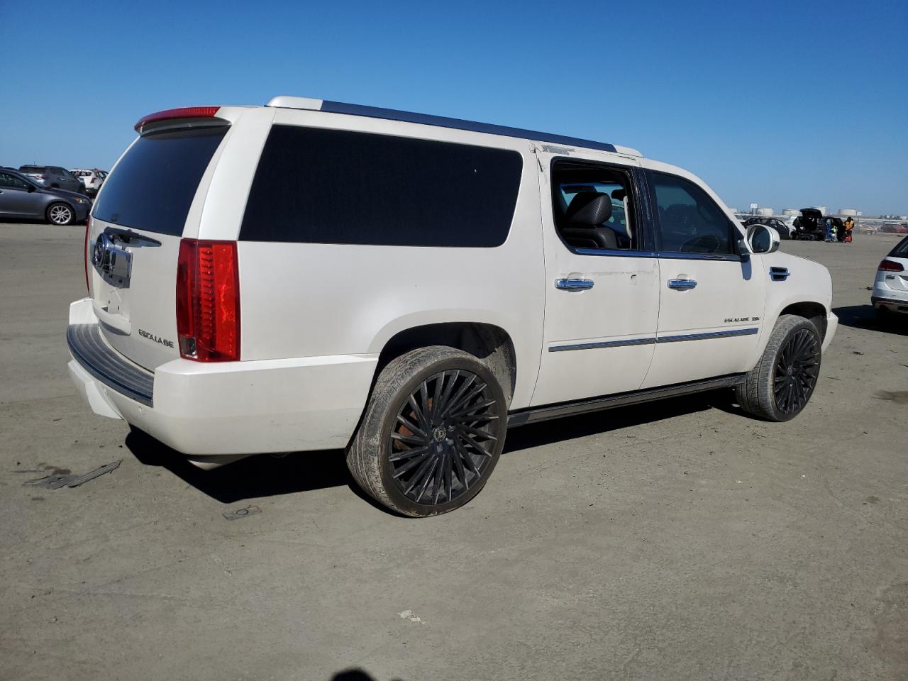 2012 Cadillac Escalade - Image 3