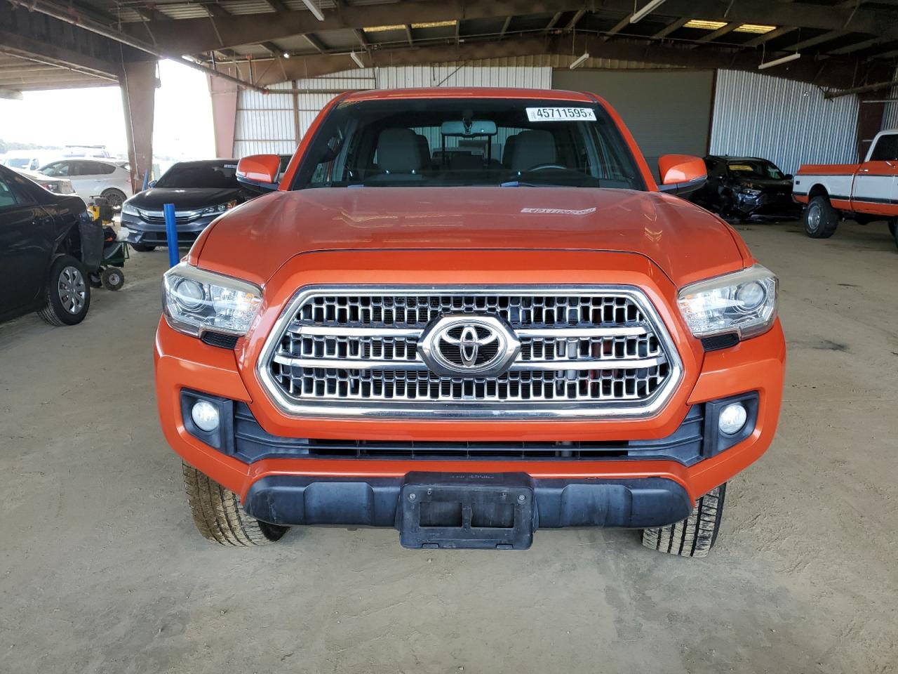 2017 Toyota Tacoma - Image 5