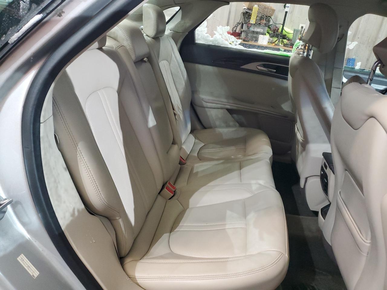2016 Lincoln MKZ - Image 10