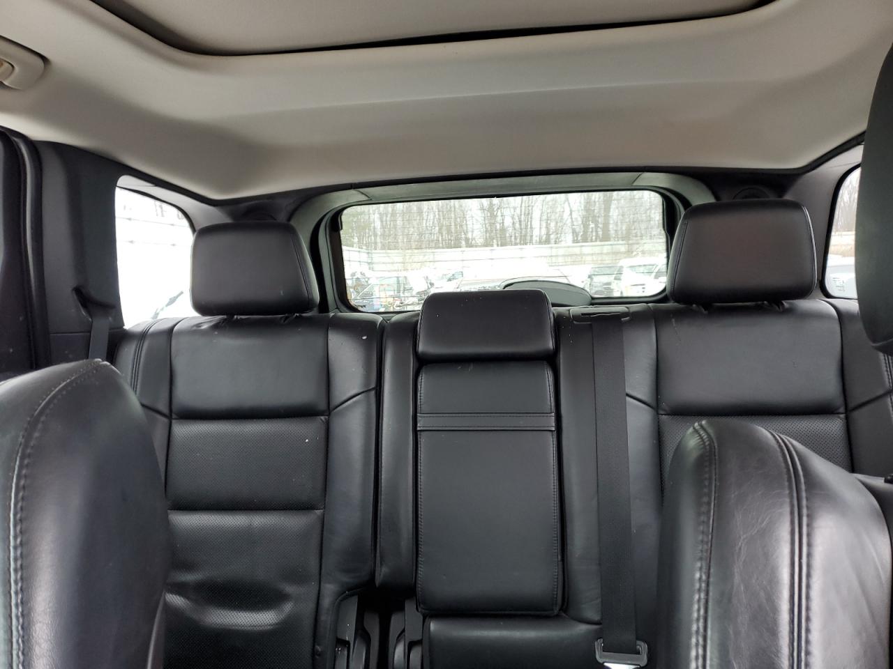 2011 Jeep Grand Cherokee - Image 10