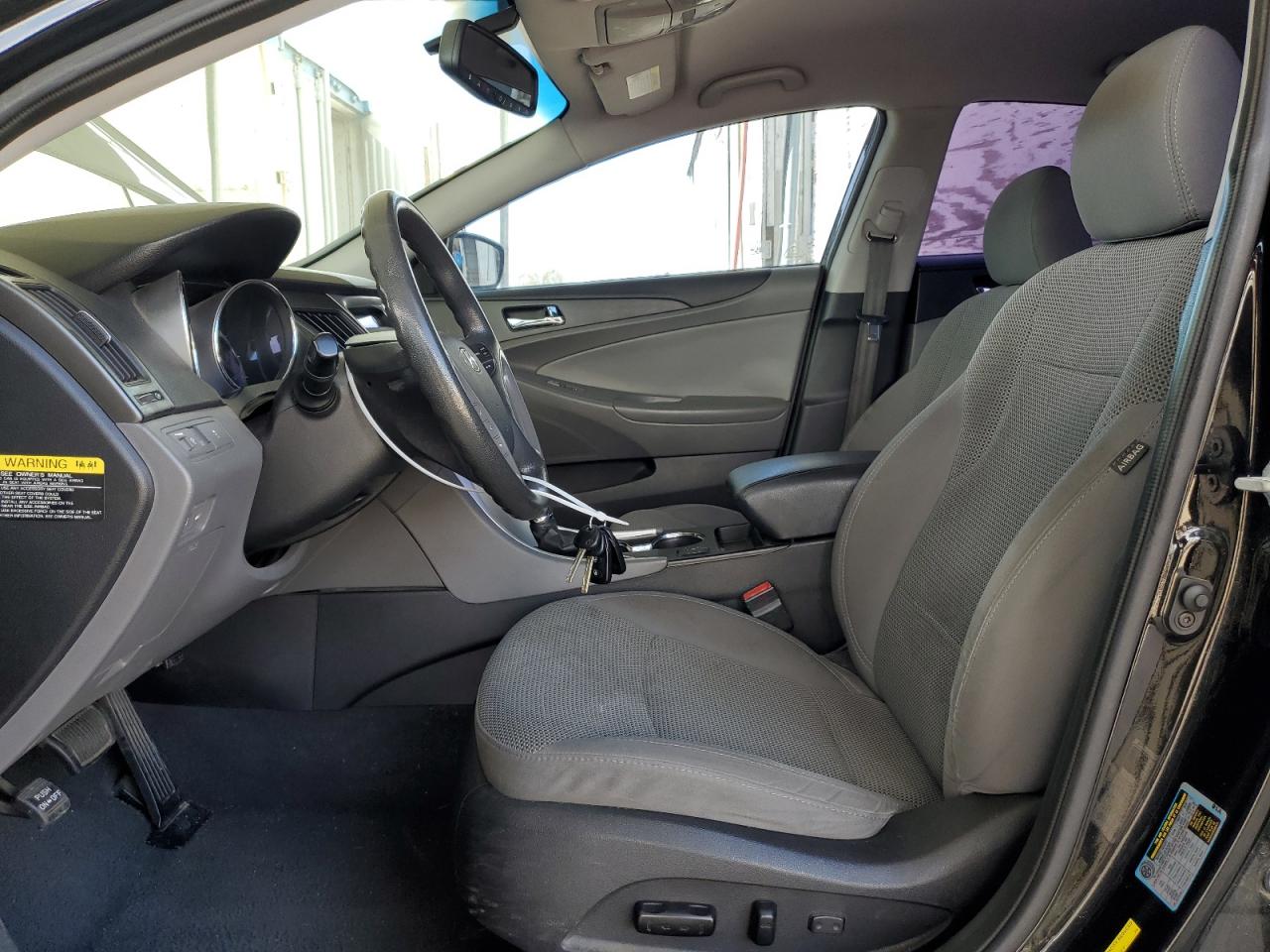 2013 Hyundai Sonata - Image 7