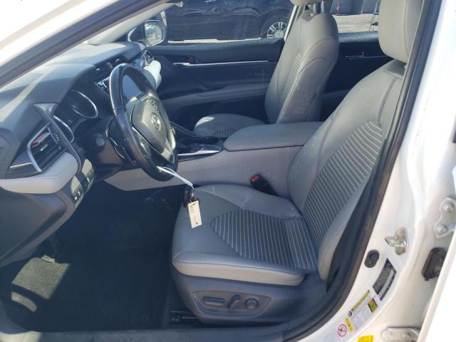  TOYOTA CAMRY 2019 Белый