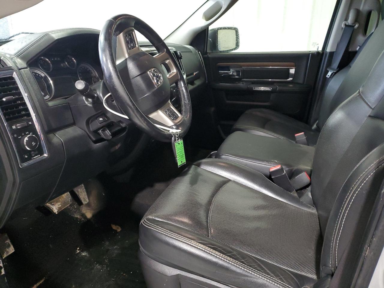 2016 RAM 1500 - Image 7