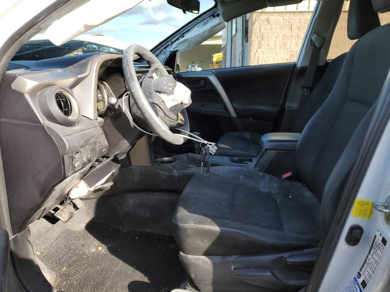 2015 Toyota RAV 4 - Image 7