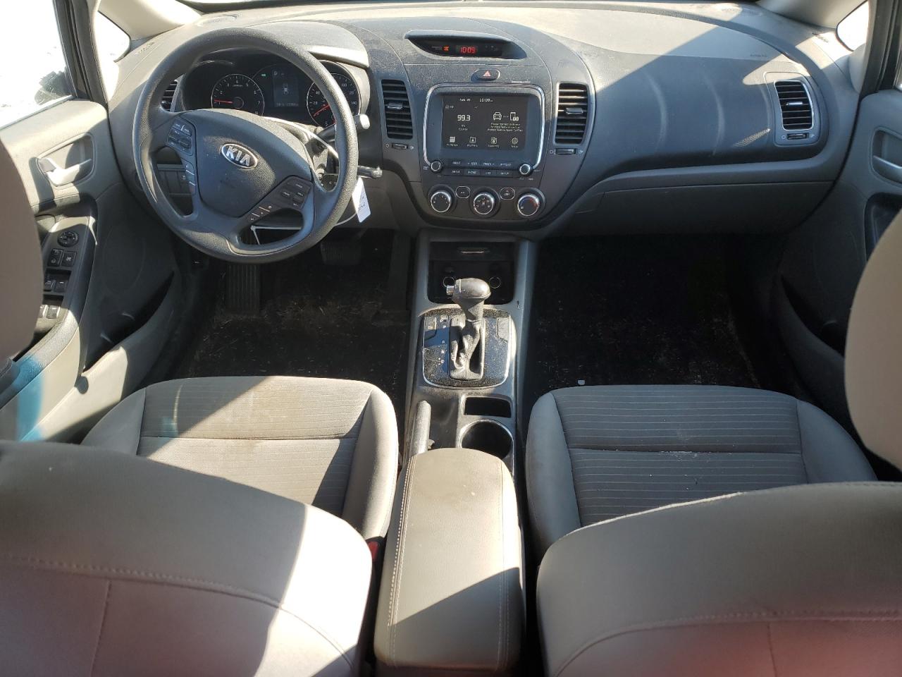 2018 Kia Forte - Image 8