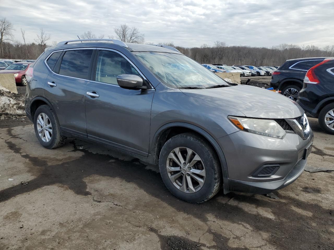 2015 Nissan Rogue - Image 4
