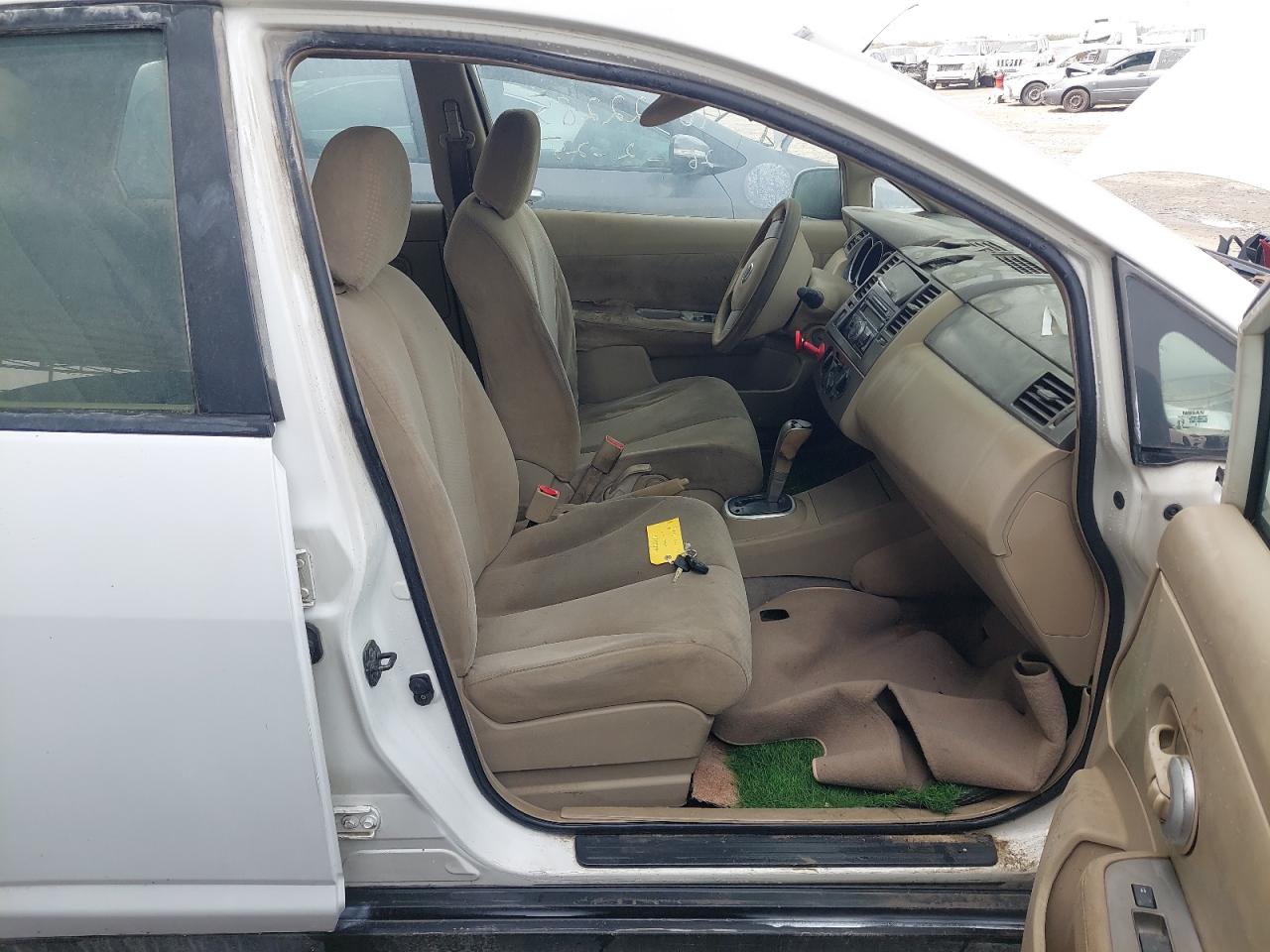 3N1BC1A68BK213222 - 2011 Nissan TIIDA - #46722285