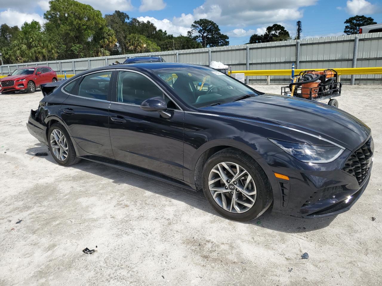 2023 Hyundai Sonata - Image 4