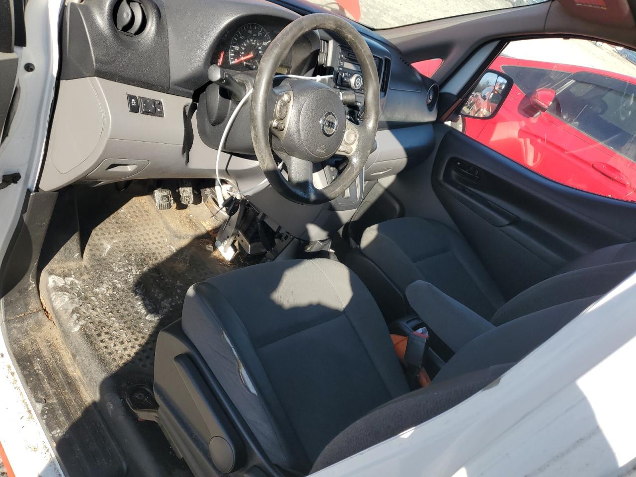2015 Nissan NV - Image 8