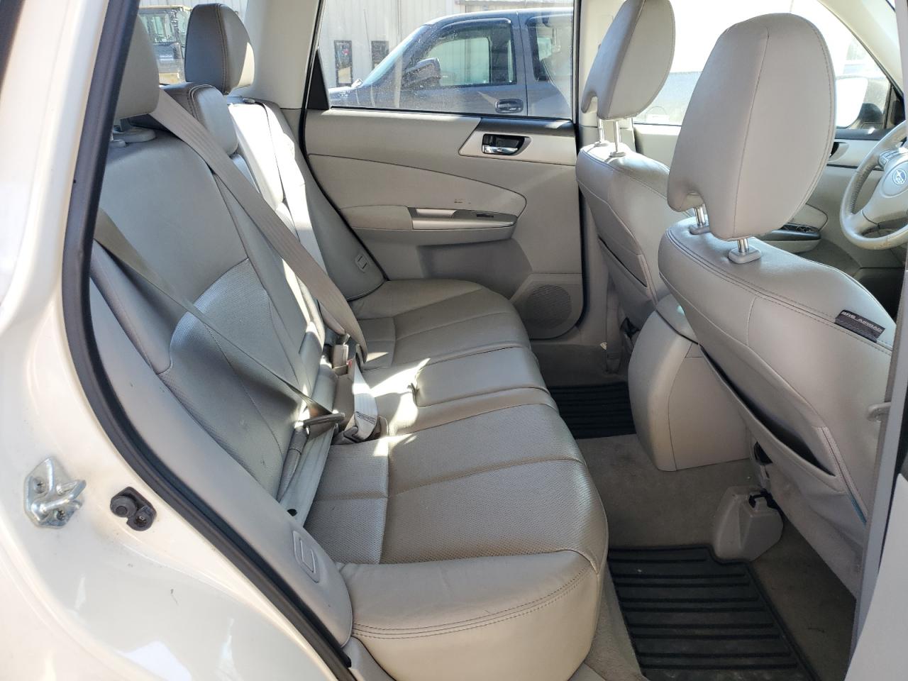 2009 Subaru Forester - Image 10