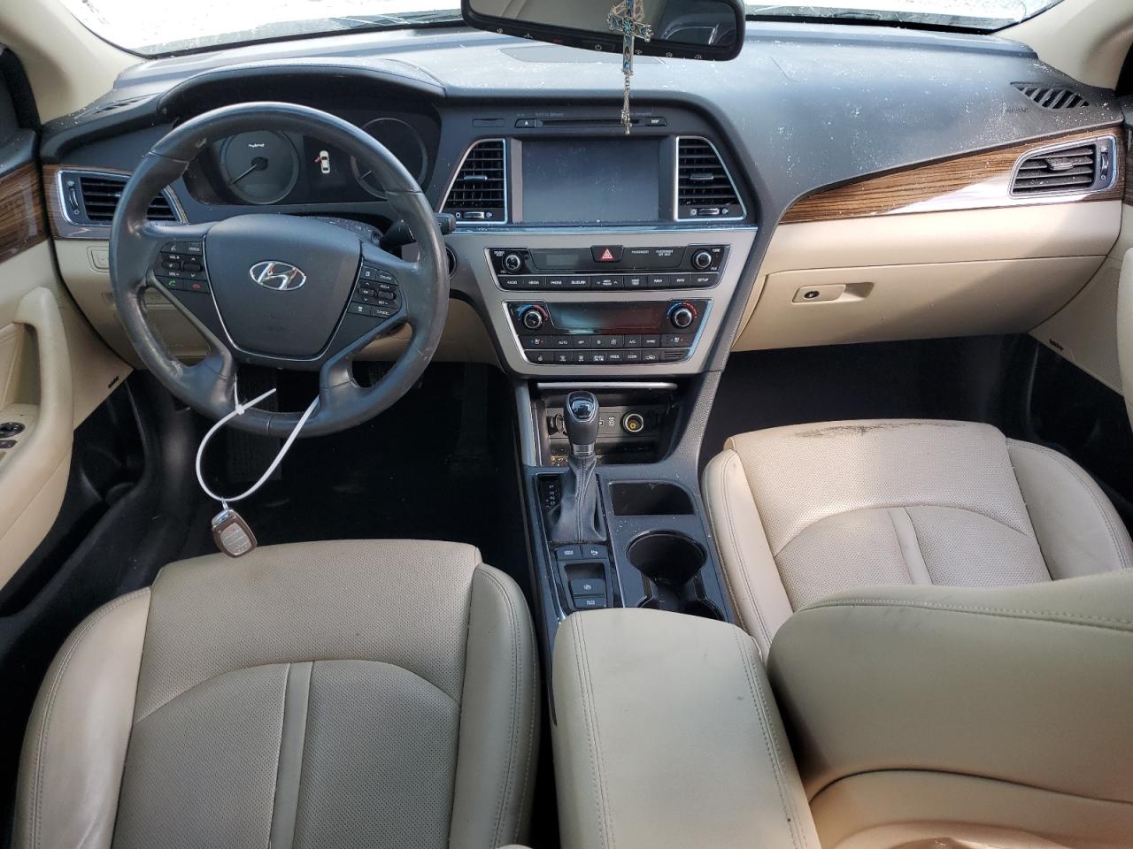 2016 Hyundai Sonata - Image 8
