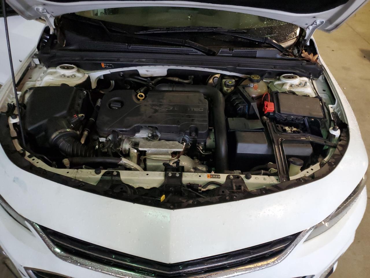 2017 Chevrolet Malibu - Image 11