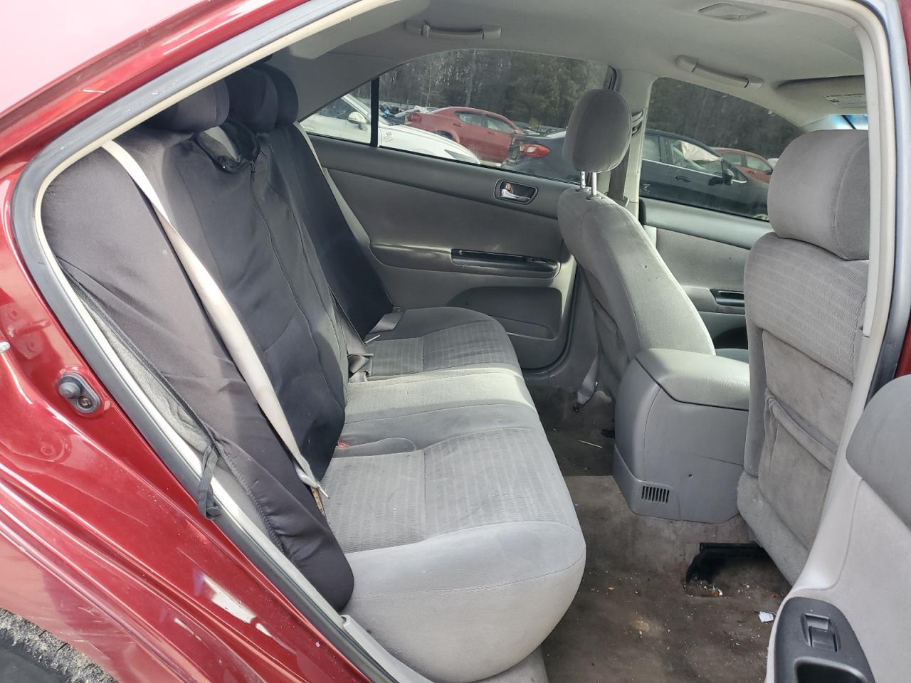 2005 Toyota Camry - Image 10