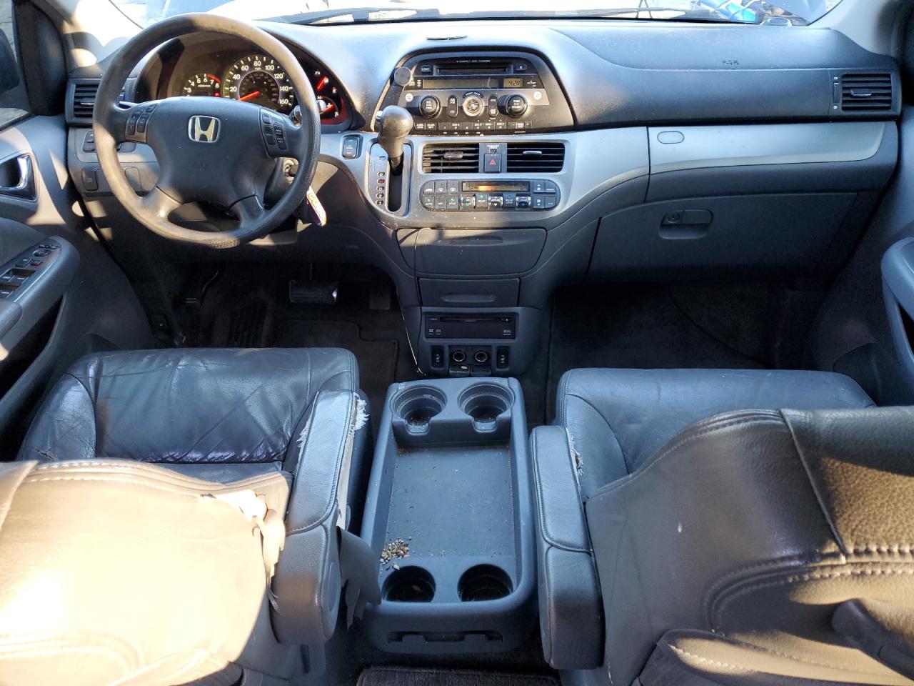 2005 Honda Odyssey - Image 8