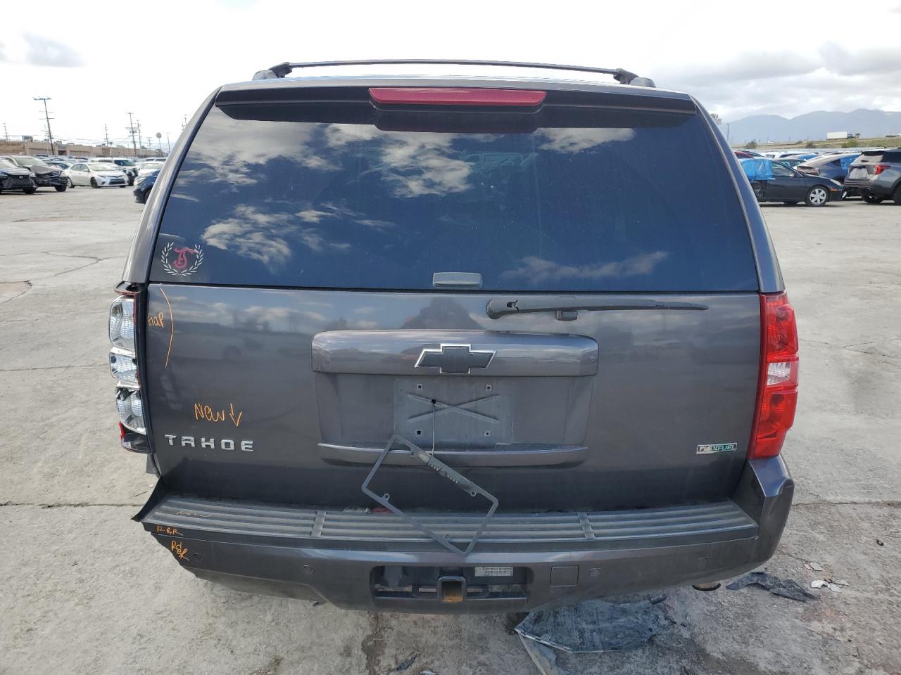 2010 Chevrolet Tahoe - Image 6