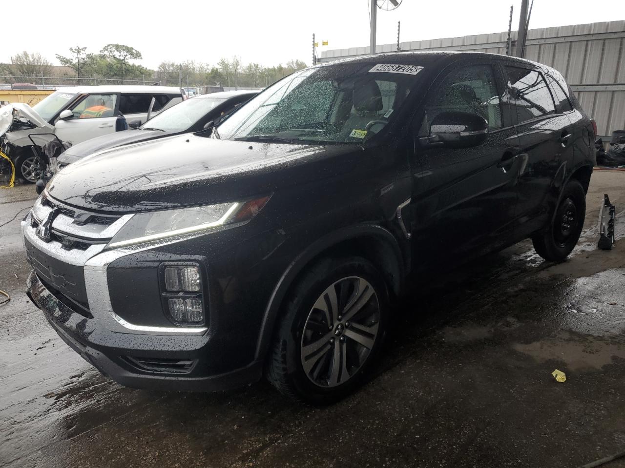 2024 Mitsubishi Outlander - Image 1