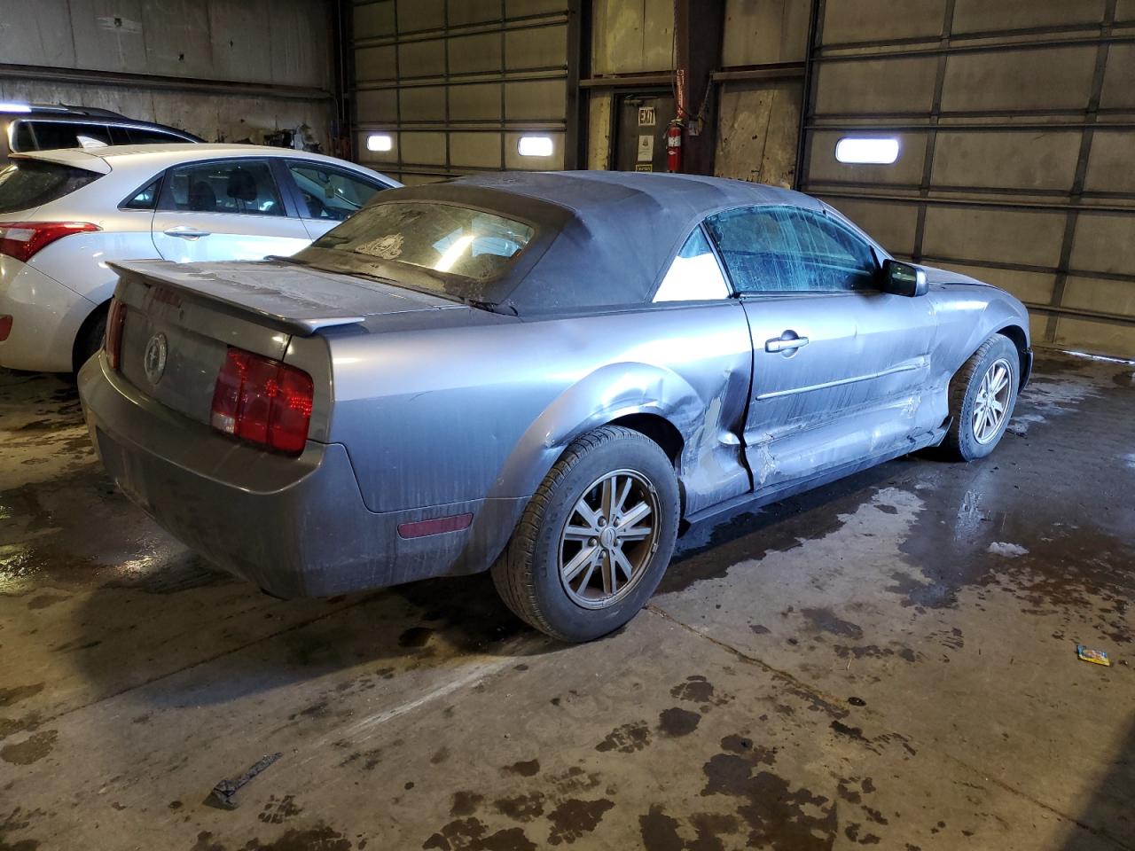 2007 Ford Mustang - Image 3