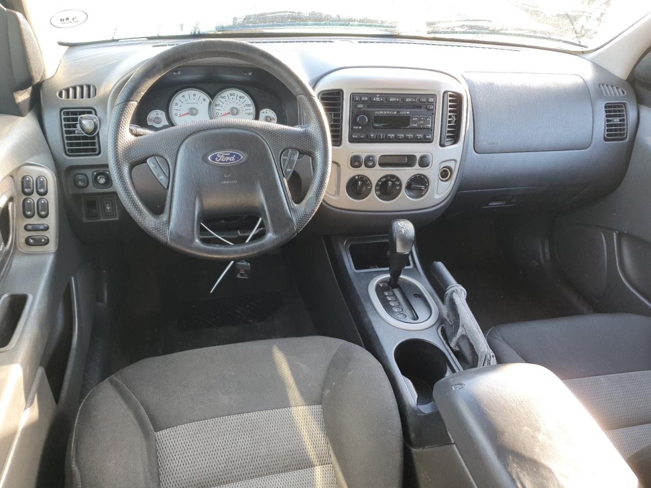 2007 Ford Escape - Image 8