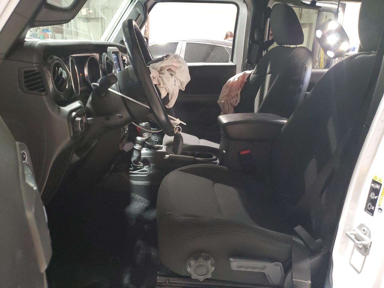 2020 Jeep Wrangler - Image 7