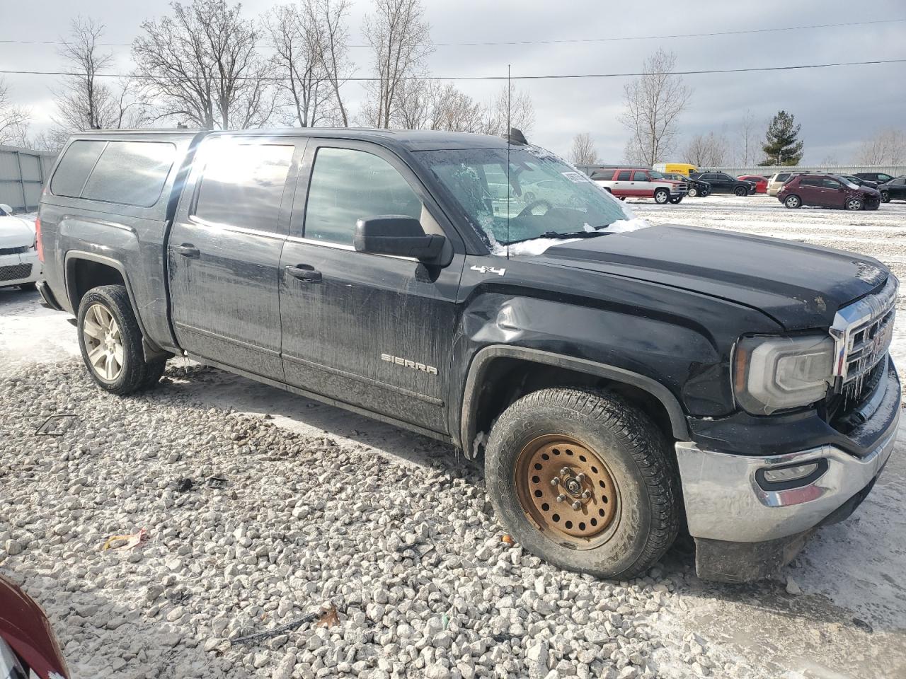 2017 GMC Sierra - Image 4