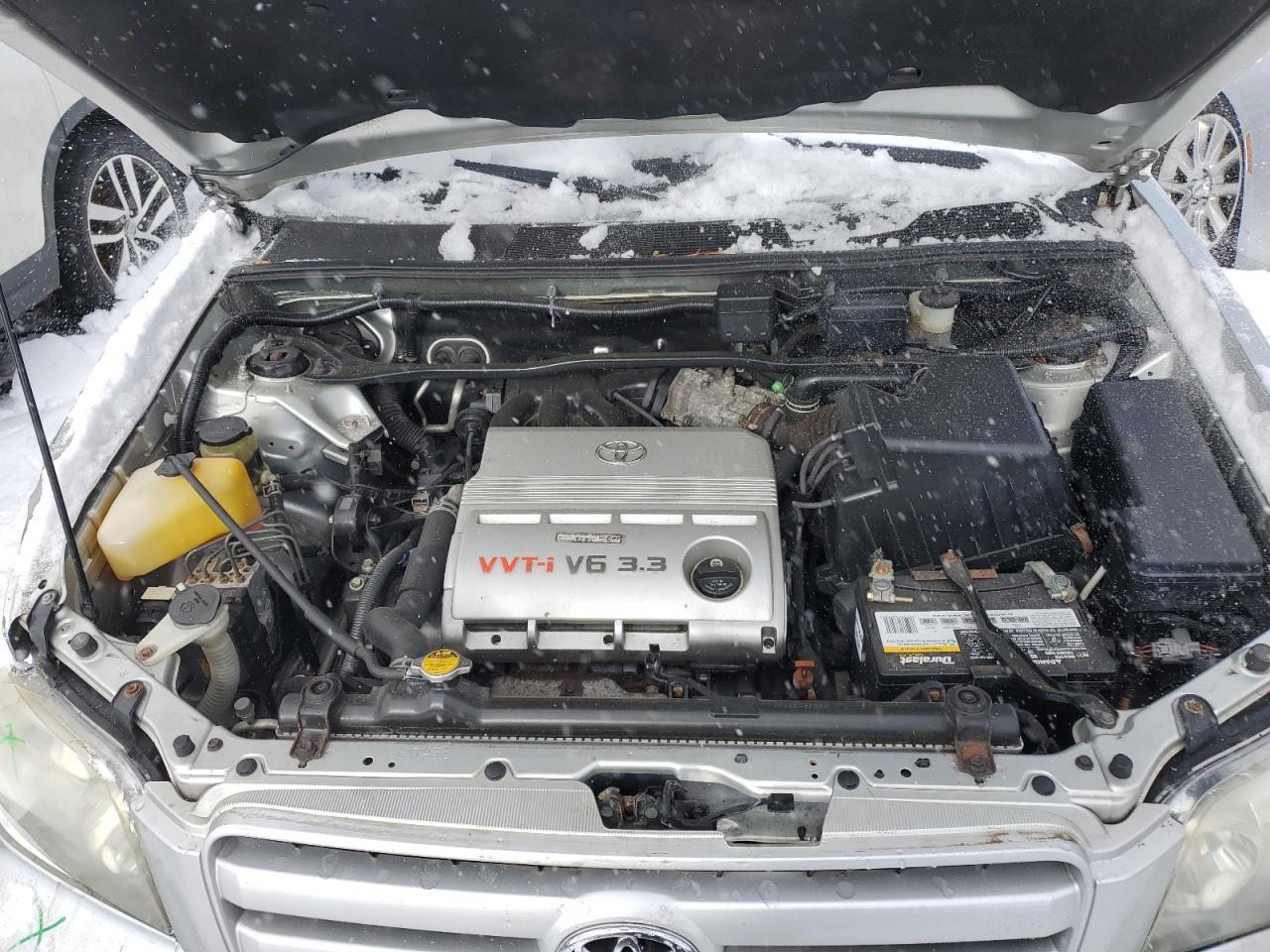 2004 Toyota Highlander - Image 12