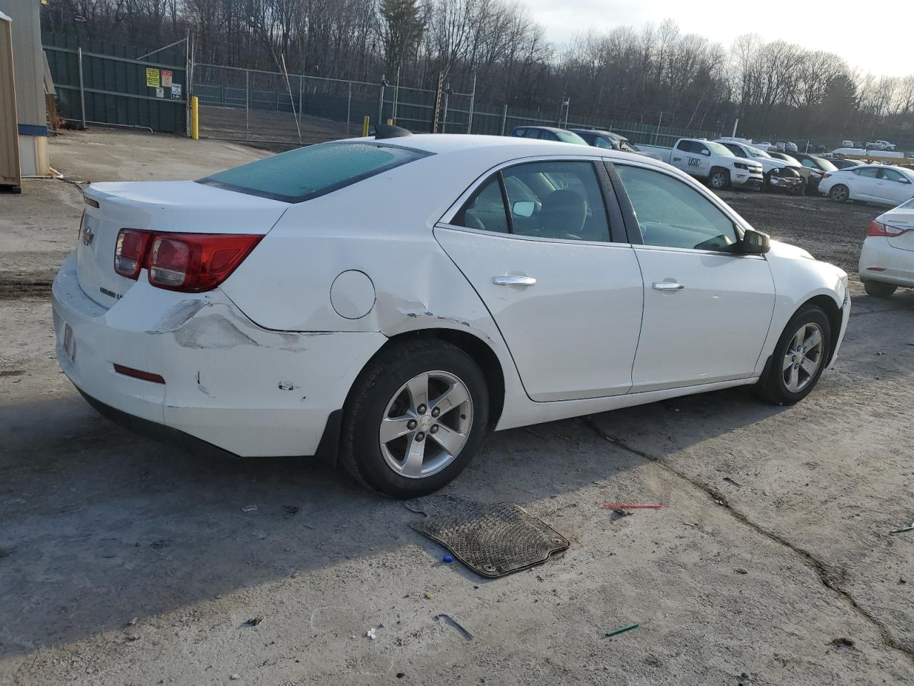 2015 Chevrolet Malibu - Image 3