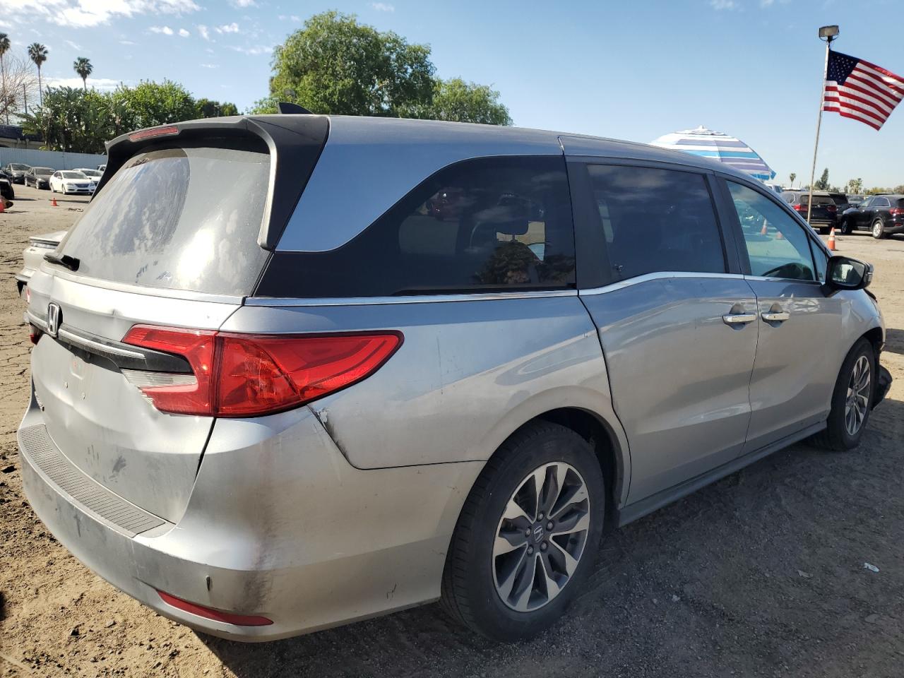 2021 Honda Odyssey - Image 3