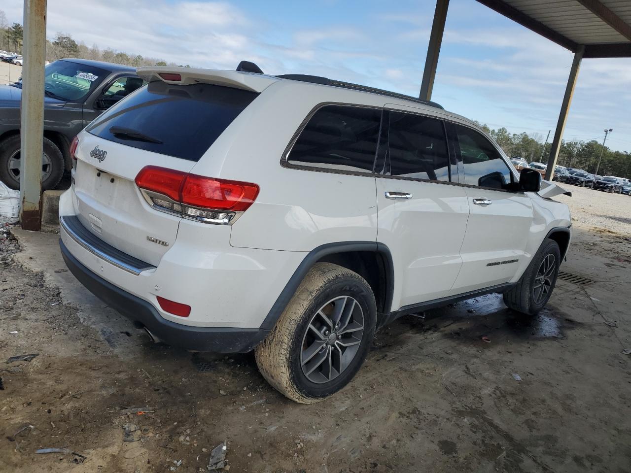 2017 Jeep Grand Cherokee - Image 3