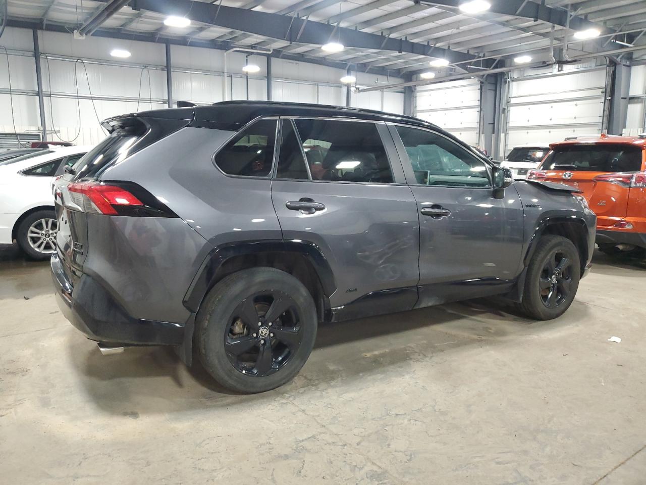 2021 Toyota RAV 4 - Image 3