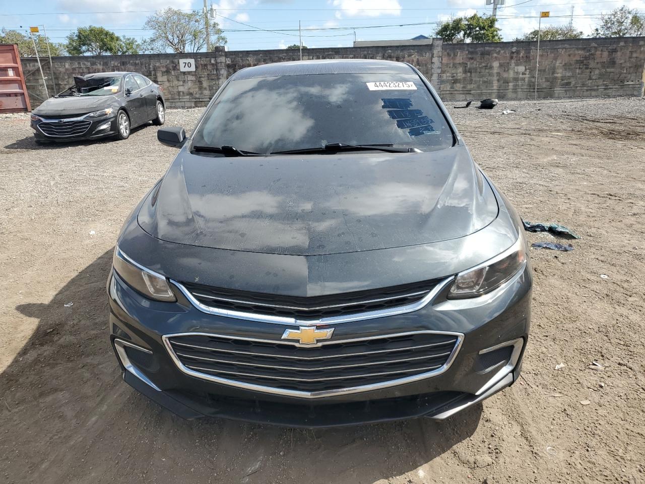 2017 Chevrolet Malibu - Image 5