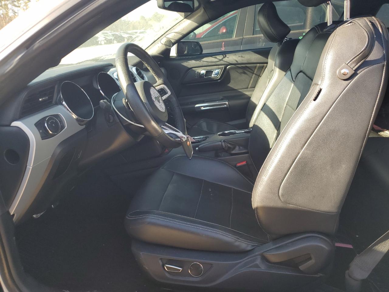 2015 Ford Mustang - Image 7