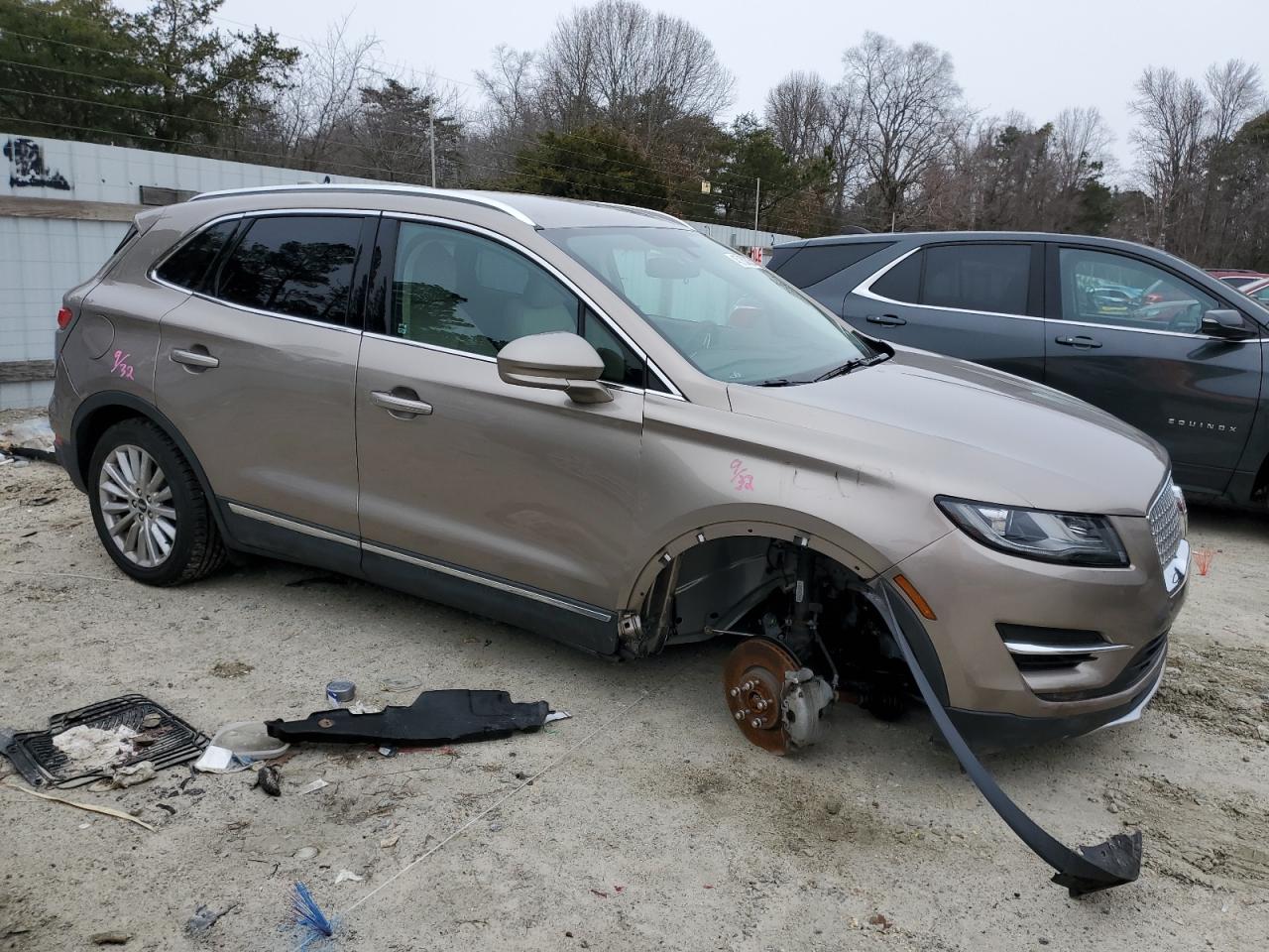 2019 Lincoln MKZ - Image 4