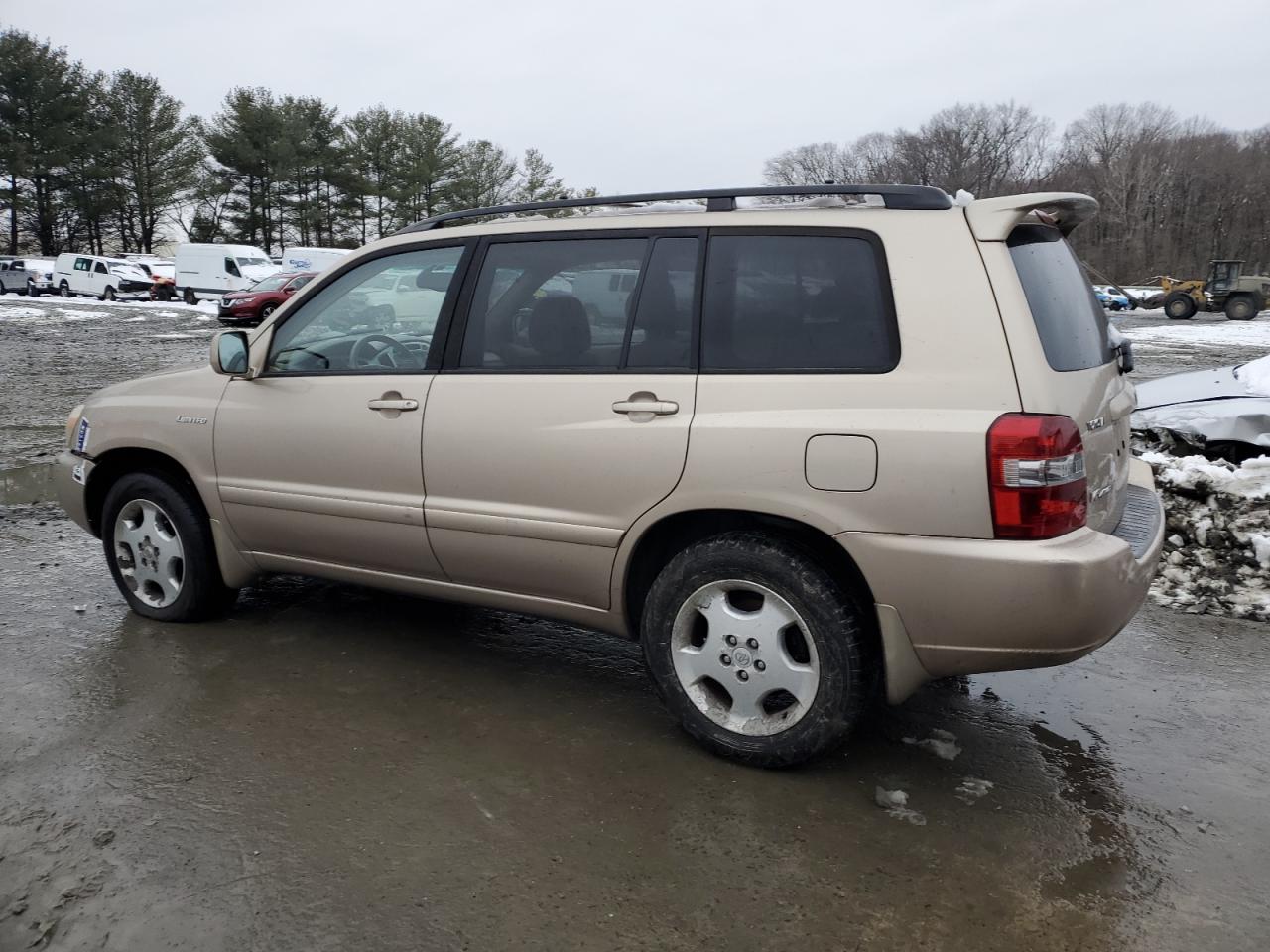 2004 Toyota Highlander - Image 2