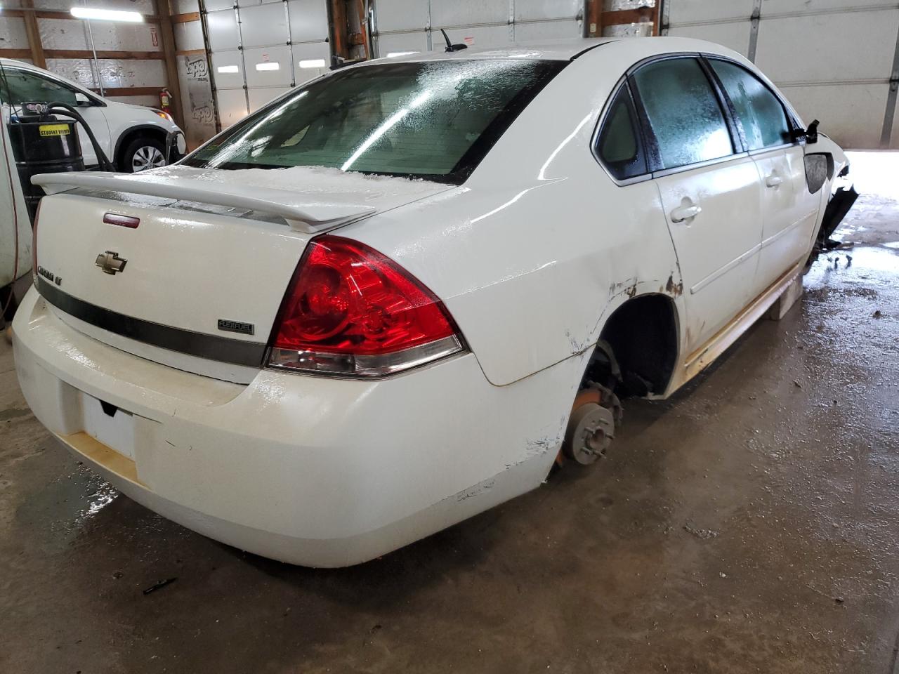 2010 Chevrolet Impala - Image 3