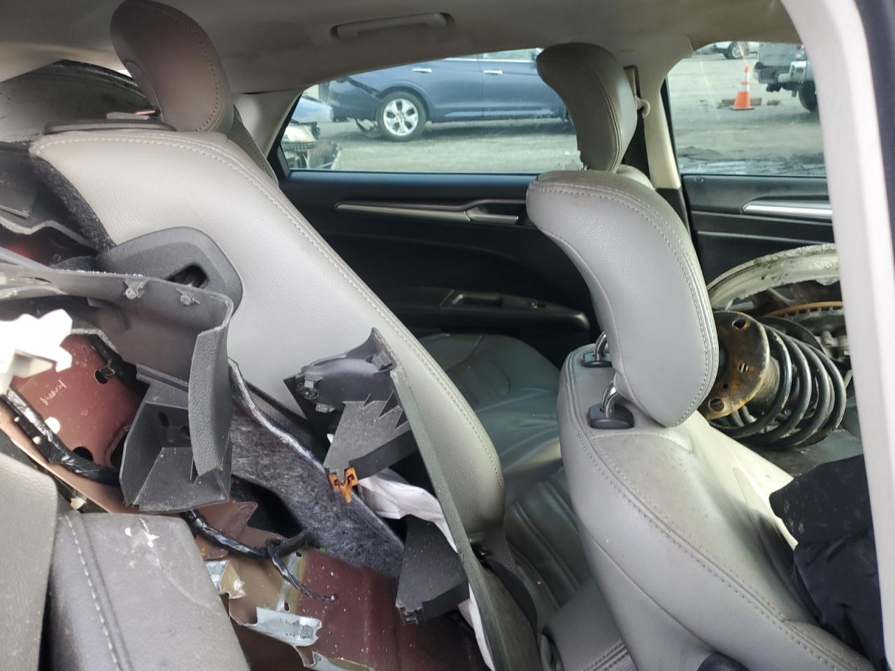 2014 Ford Fusion - Image 10