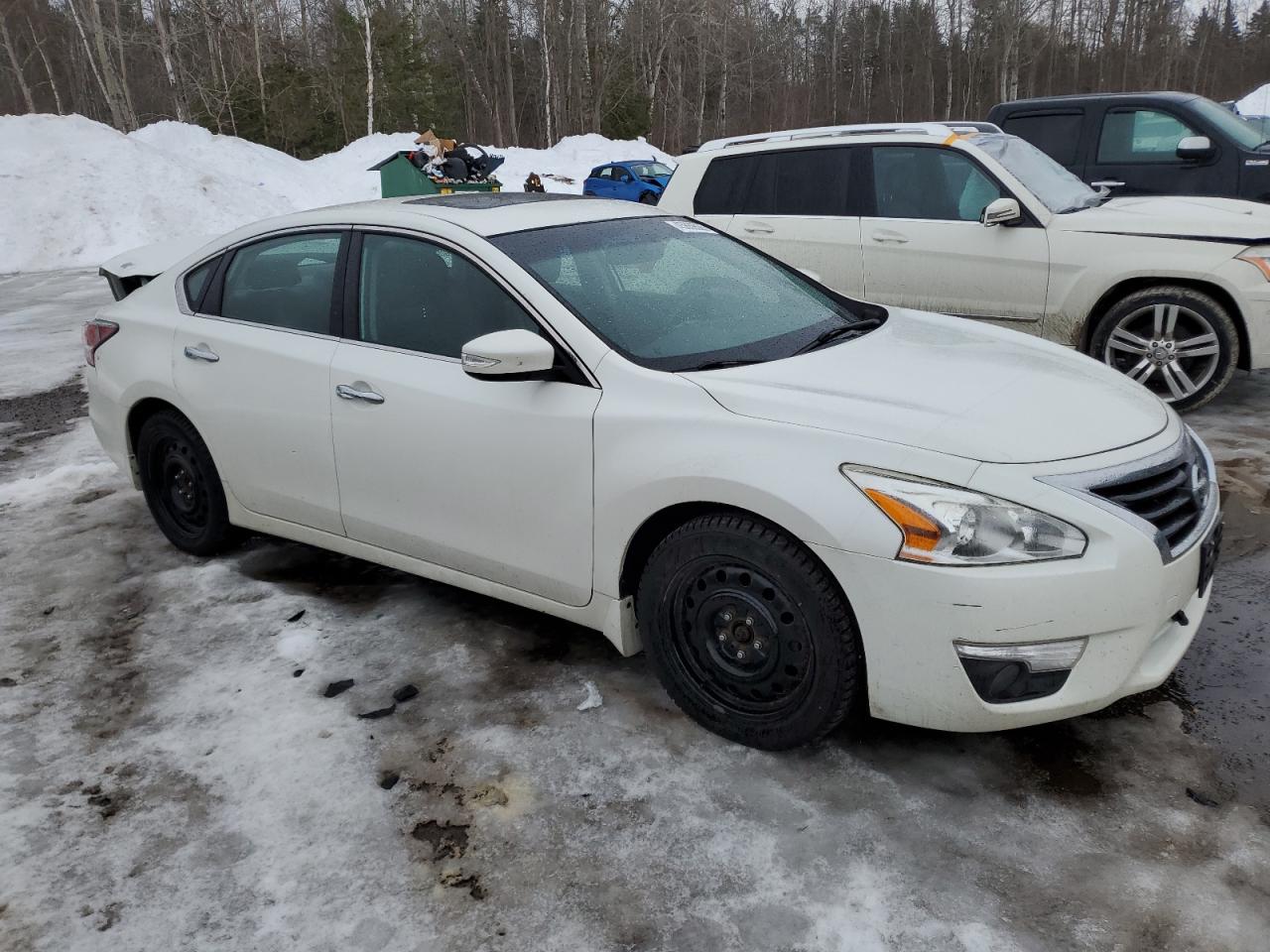 2015 Nissan Altima - Image 4