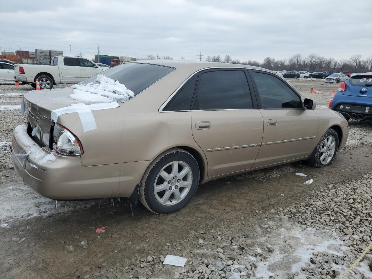 2002 Toyota Avalon - Image 3