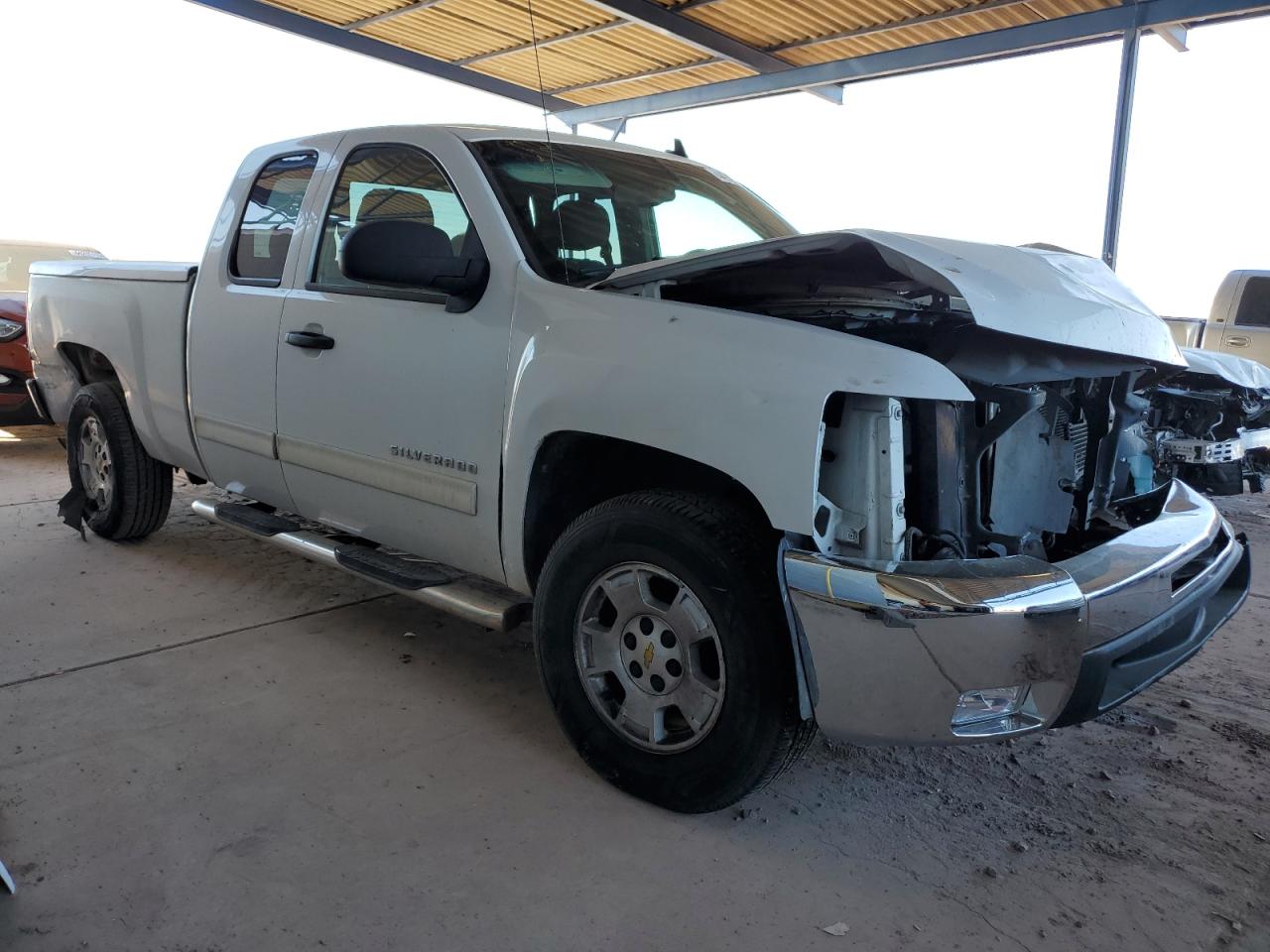 2011 Chevrolet Silverado - Image 4
