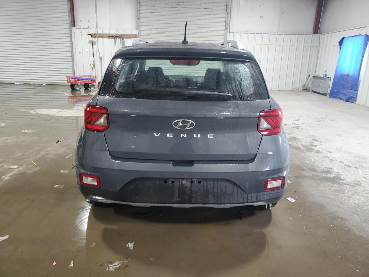 2023 Hyundai Venue - Image 6