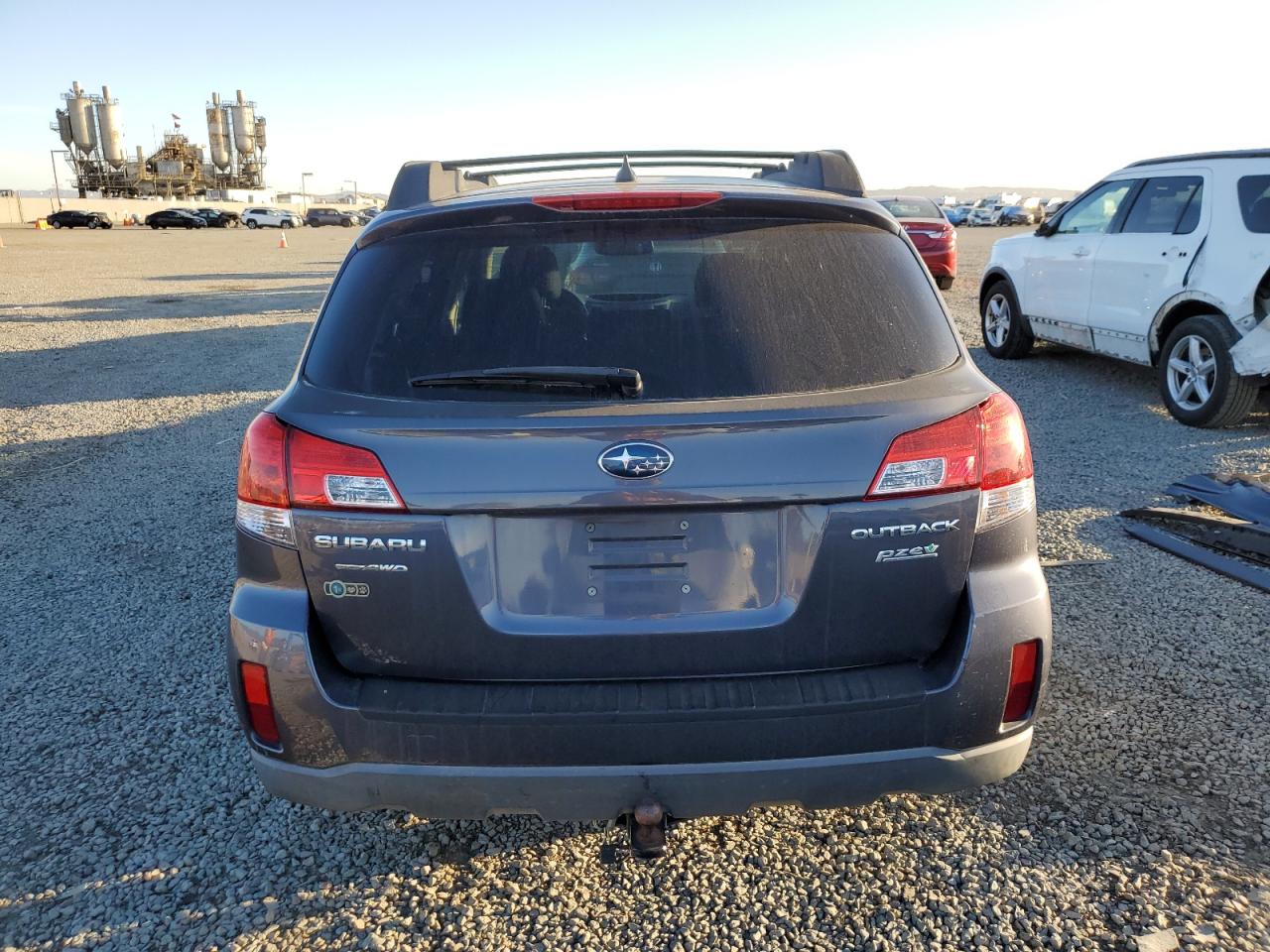 2014 Subaru Outback - Image 6