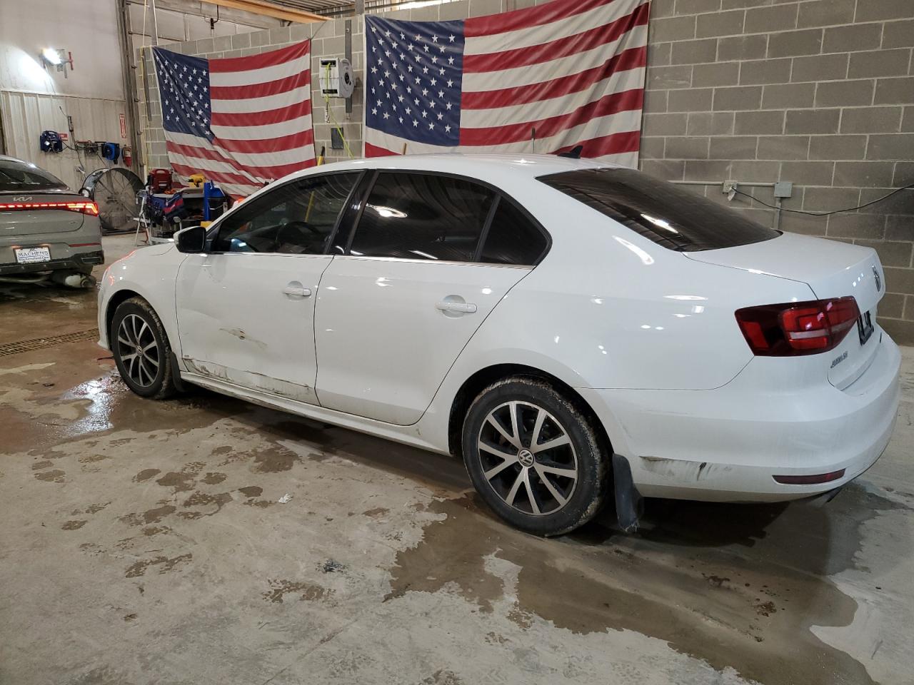 2017 Volkswagen Jetta - Image 2