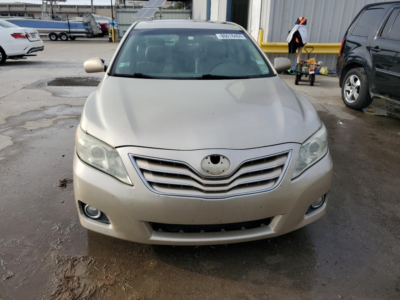 2011 Toyota Camry - Image 5