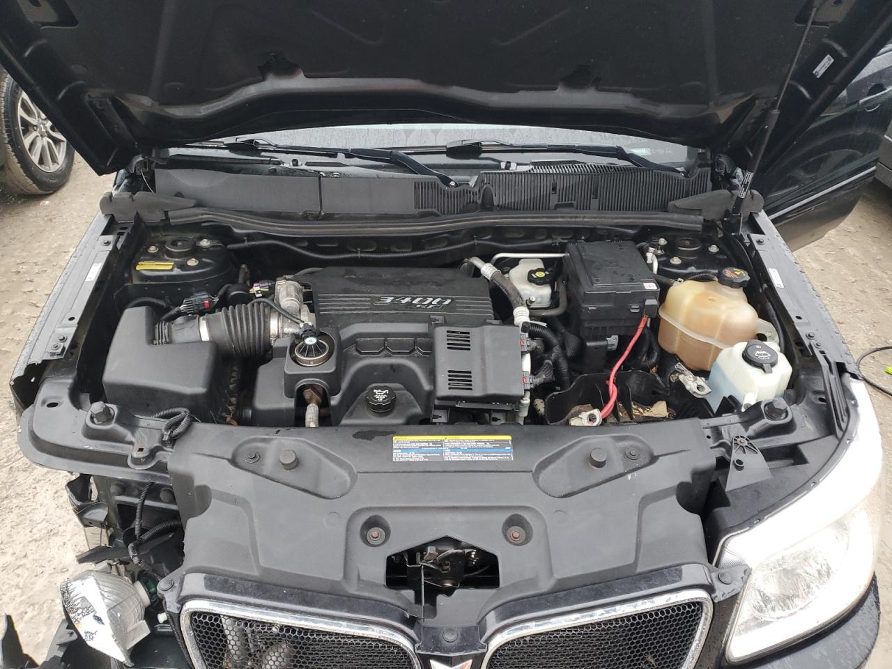 2008 Pontiac Torrent - Image 12