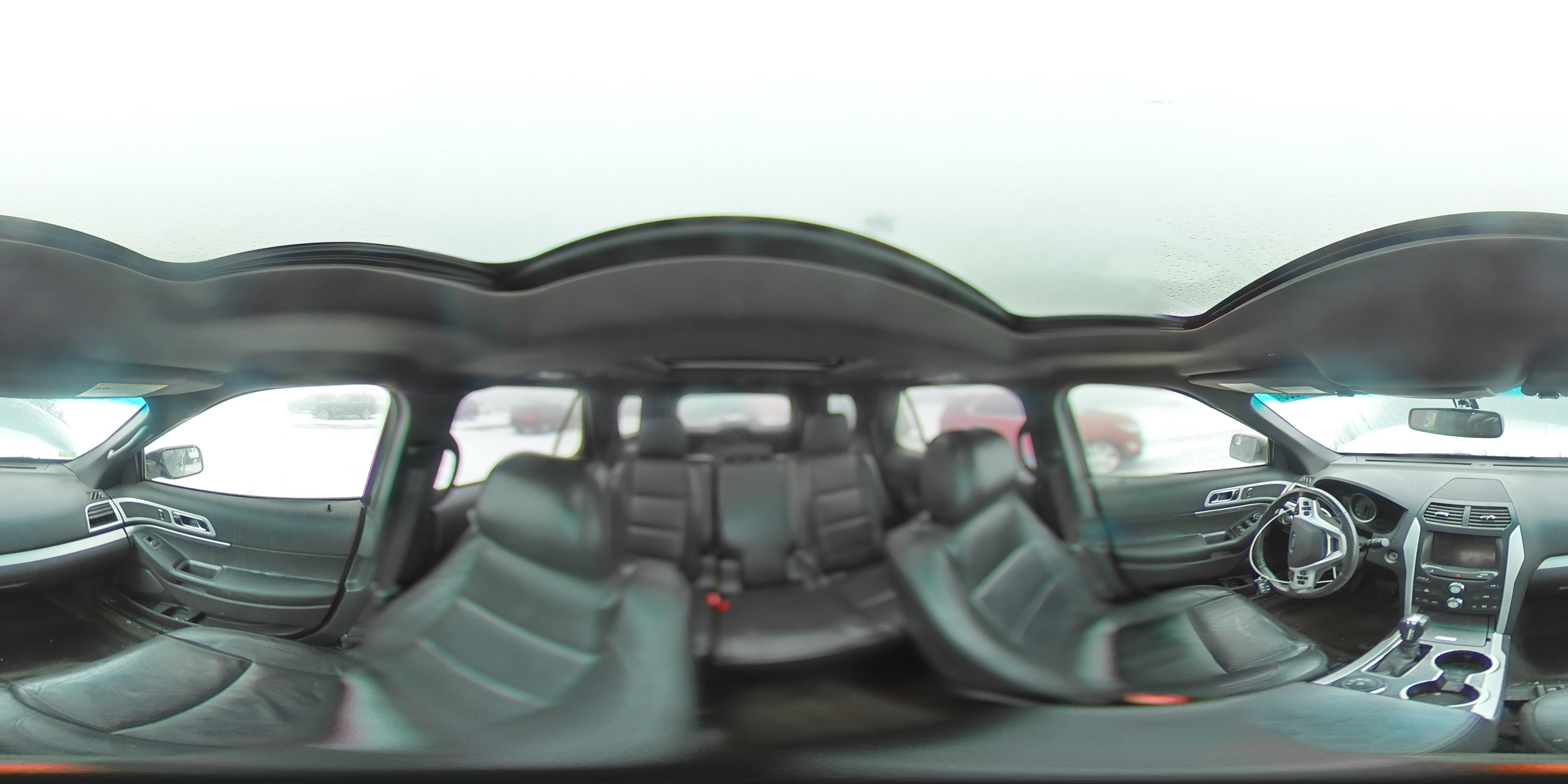 2015 Ford Explorer - Image 13