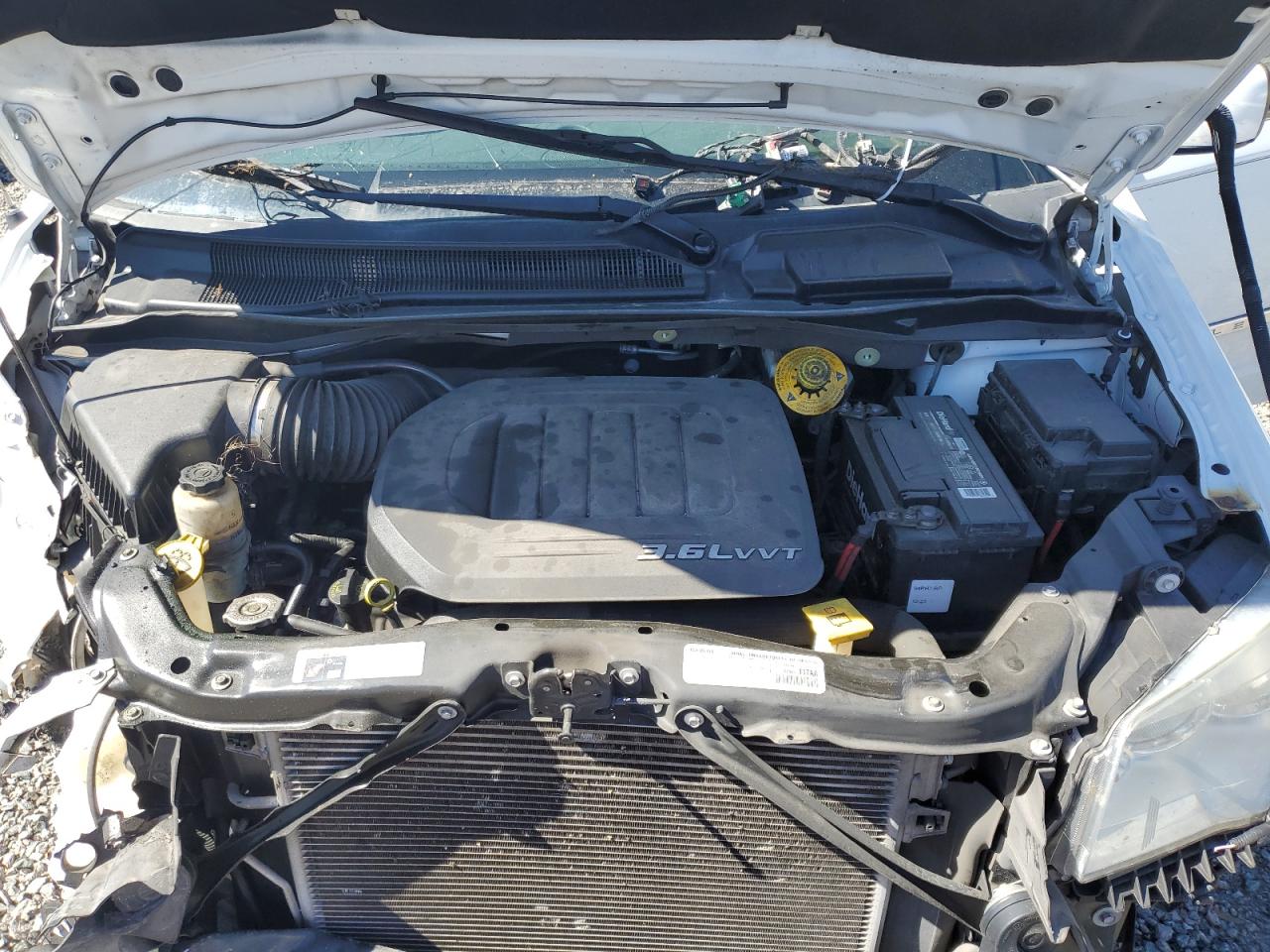 2015 Chrysler Town & Country - Image 12