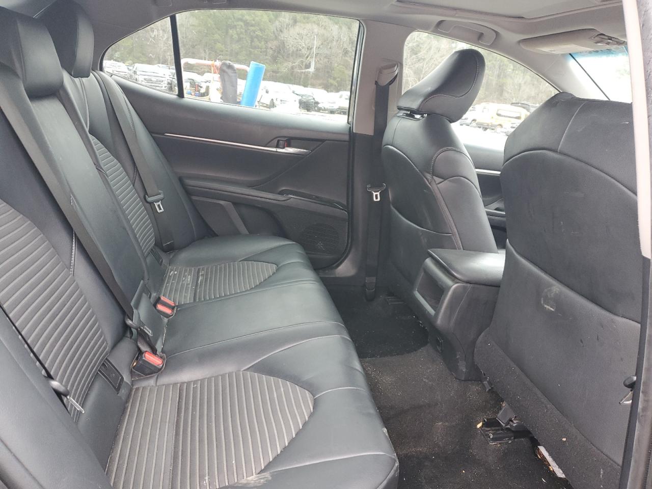 2019 Toyota Camry - Image 10