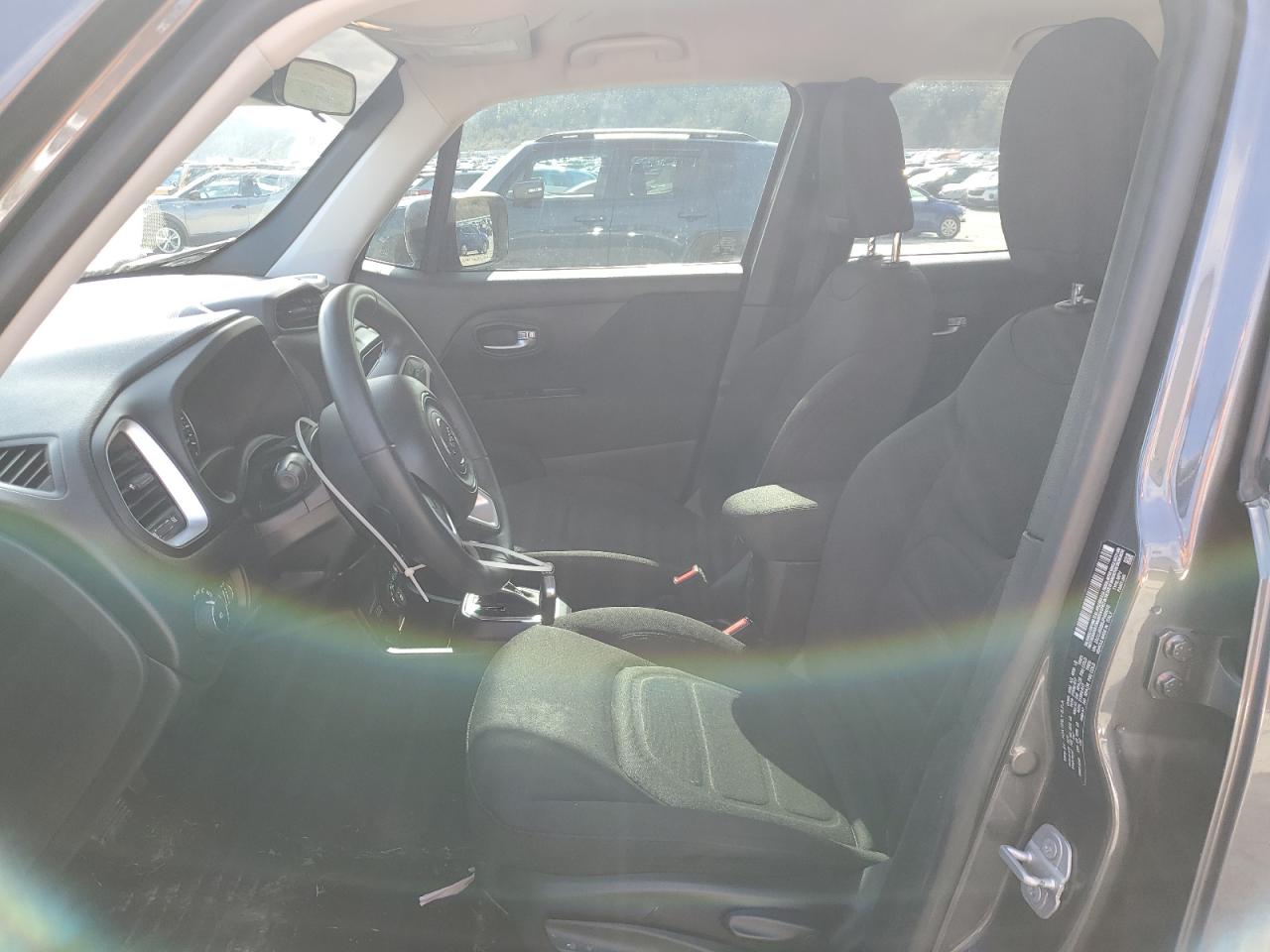 2018 Jeep Renegade - Image 7